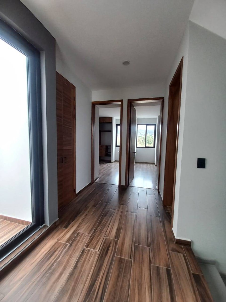 Townhome moderno en Jardines Universidad
