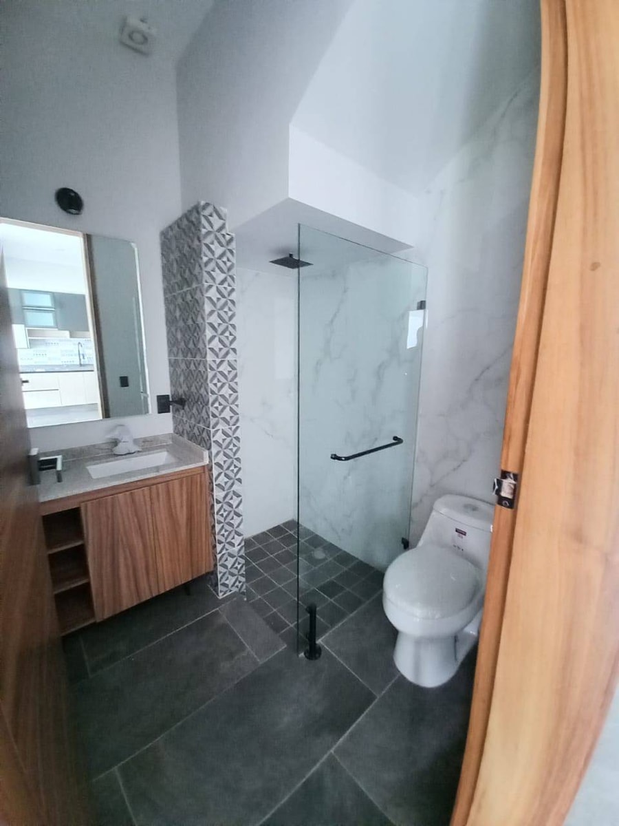 Townhome moderno en Jardines Universidad 5